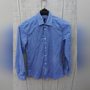 H&M Men's shirt. Small